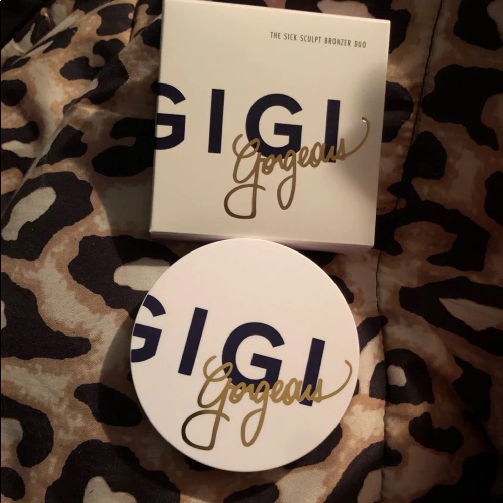 Gigi Gorgeous bronzer duo